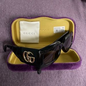 Gucci Sunglassses